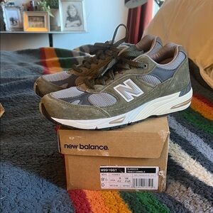 Men’s 8.5 New Balance Made in England 991 green